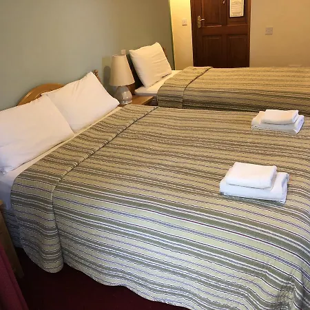 Pier House Bed & Breakfast 3*